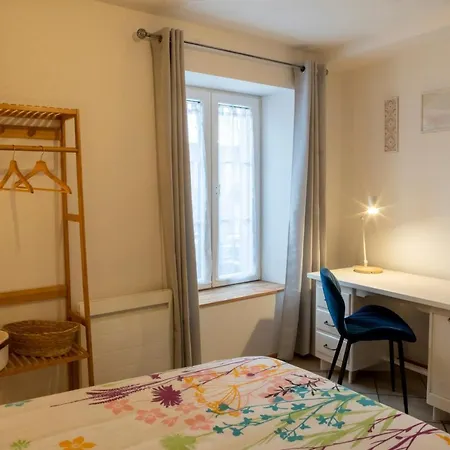 Superlogis Ardennes - Les Songes Du Poete - Logement Grand Confort - 2 Chambres 6 Personnes * Charleville-Mézières