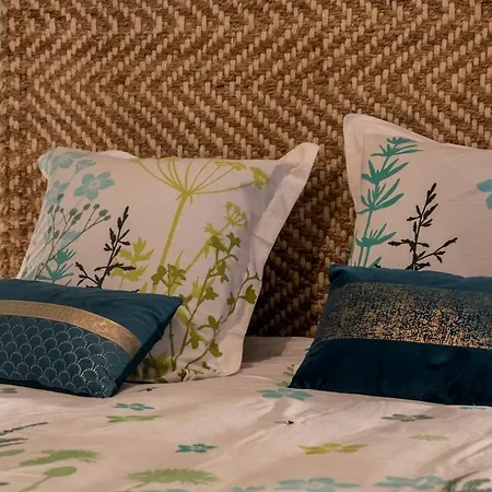 Superlogis Ardennes - Les Songes Du Poete - Logement Grand Confort - 2 Chambres 6 Personnes Apartamento